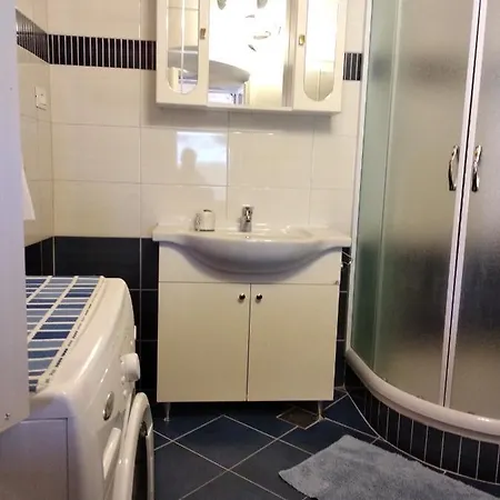 22 Put Ploca Lägenhet
